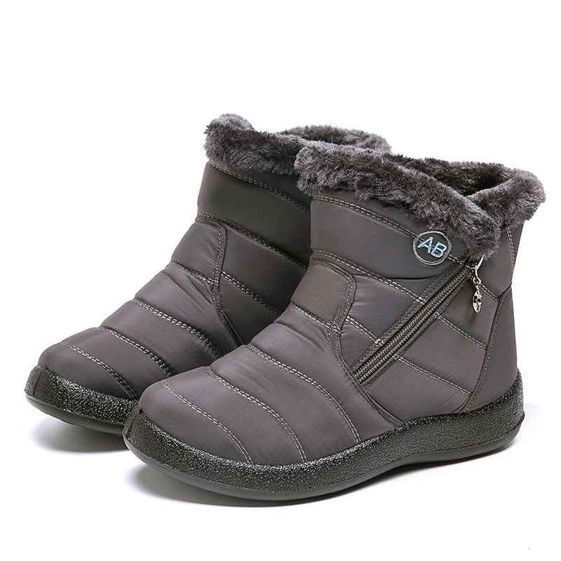 ArcticFlex™ - Gli stivali che sfidano l'inverno con stile e comfort